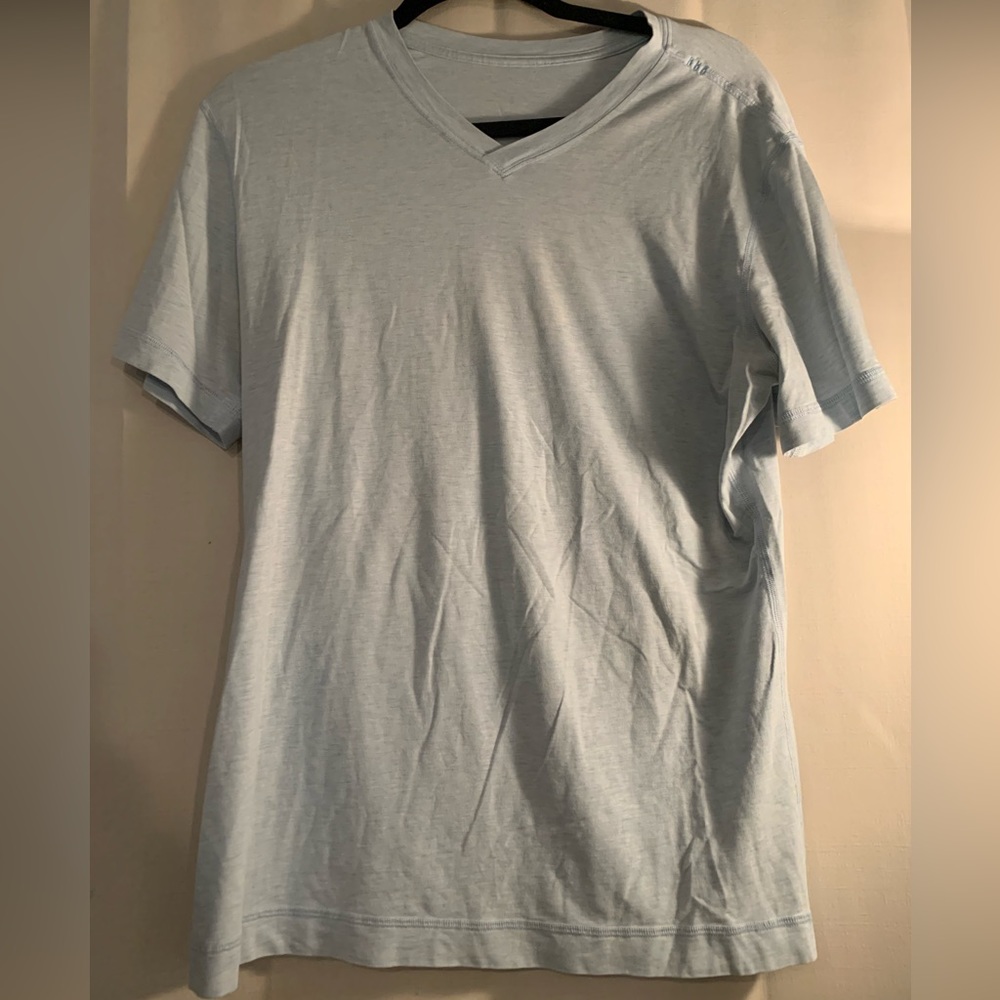 Lululemon Men’s Medium V-Neck Shirt